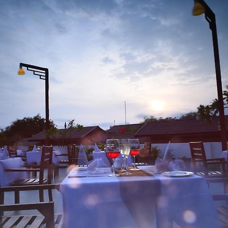 נייאונגו Zfreeti Hotel מראה חיצוני תמונה