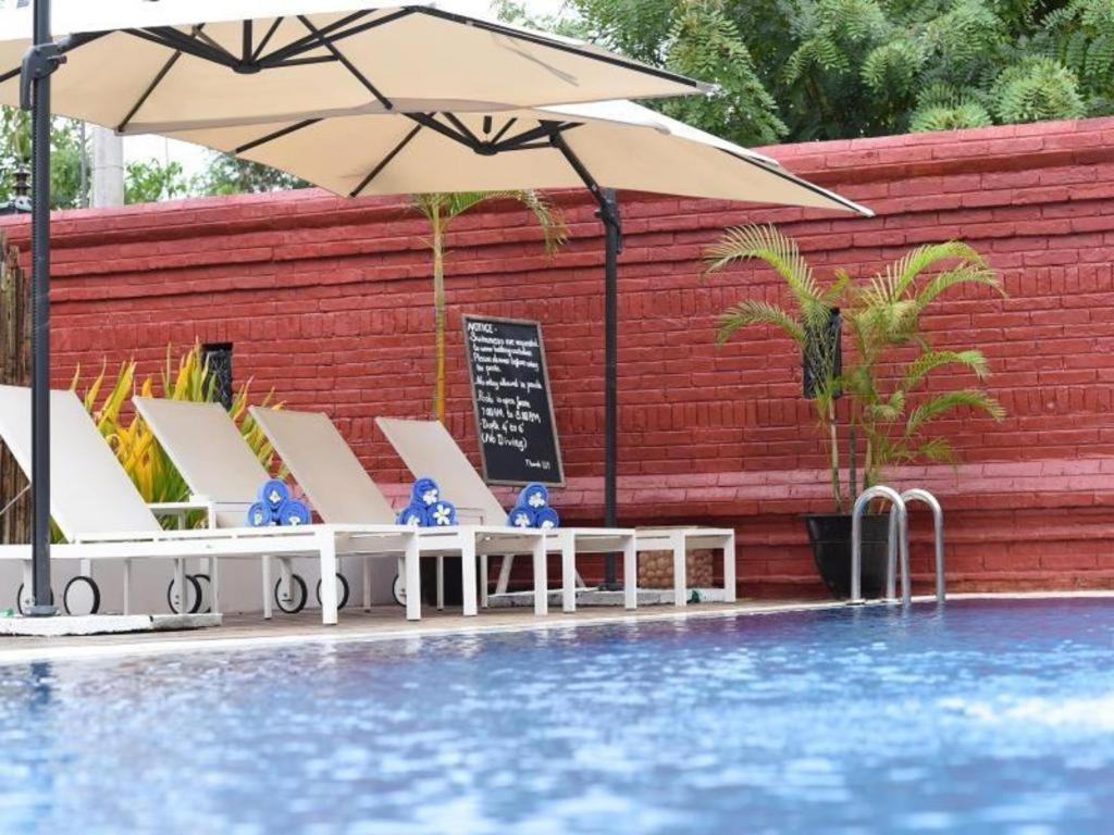 נייאונגו Zfreeti Hotel מראה חיצוני תמונה